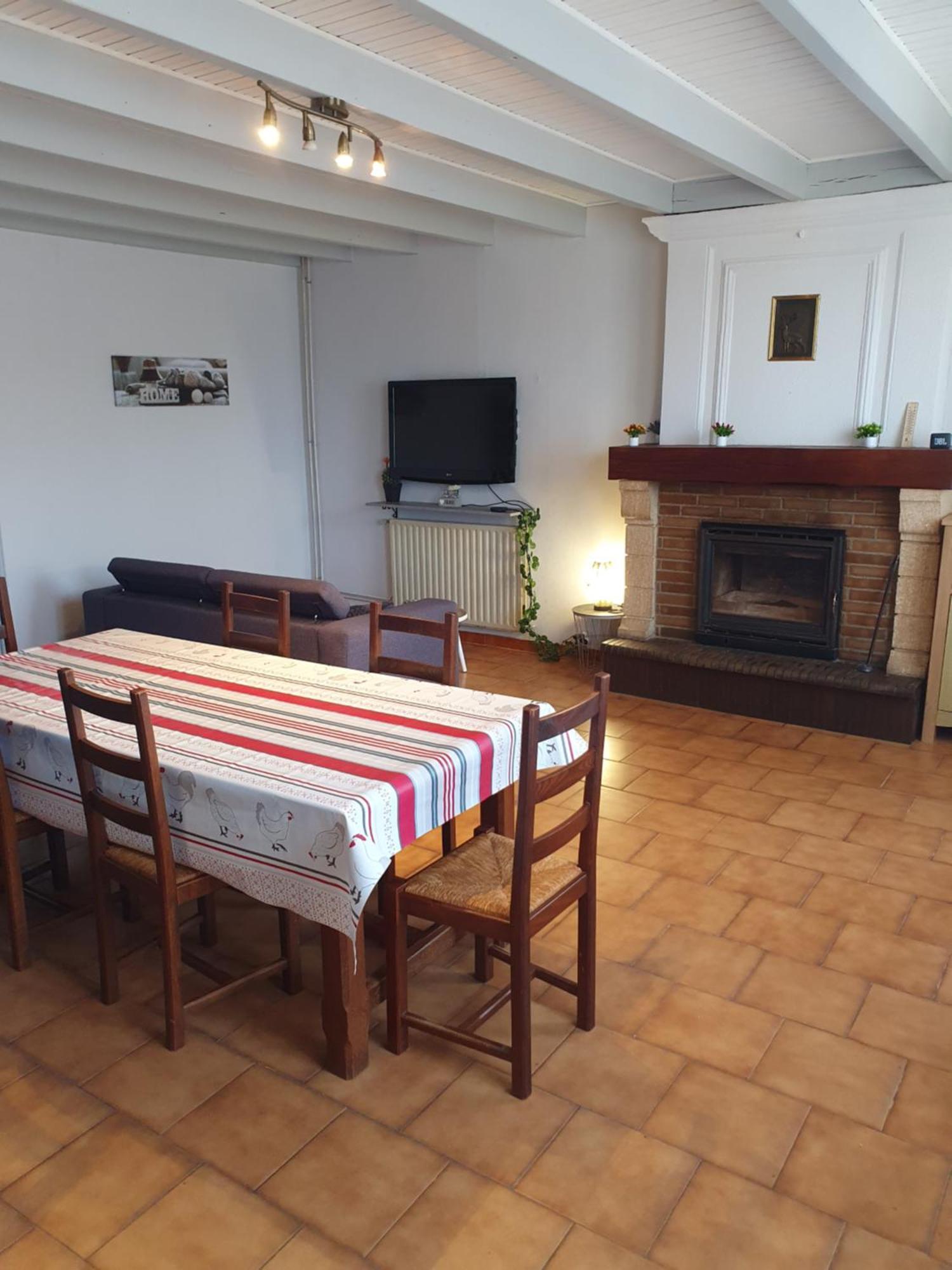 Maison 2 Chambres Au Calme Saint-Bonnet-sur-Gironde Dış mekan fotoğraf